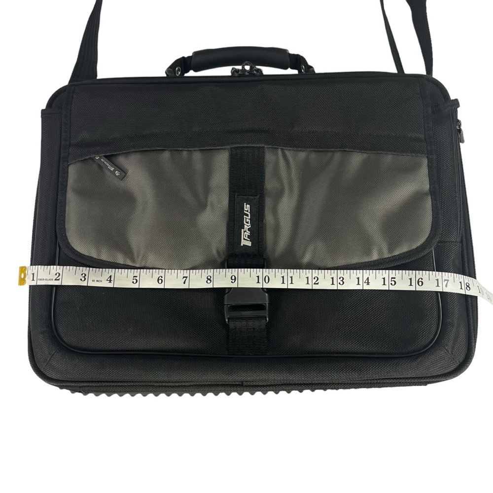 Targus Large Computer Brief Case with Shoulder Handle‎ - Picture 13 of 15